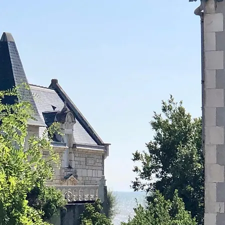 Einigriv Villa